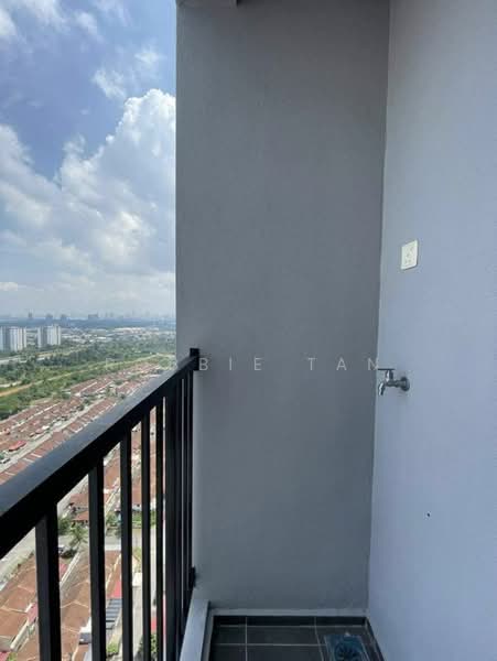 Servis Apartment untuk Disewa di Midas @ Seri Alam - Robbie Tan - Balcony - PropertyGuru.com.my
