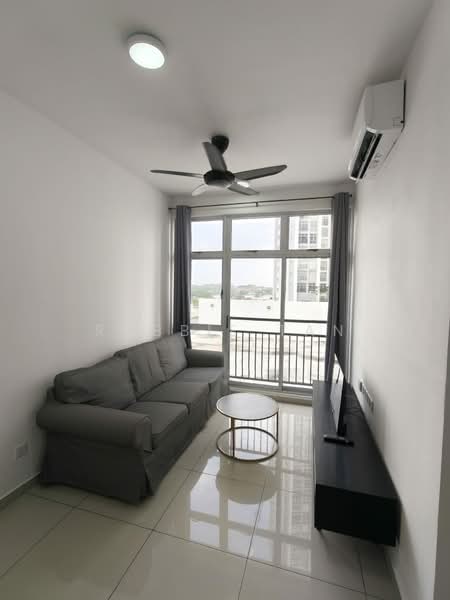 Kediaman Servis untuk Disewa di Midas @ Seri Alam - Robbie Tan - Living Room - PropertyGuru.com.my