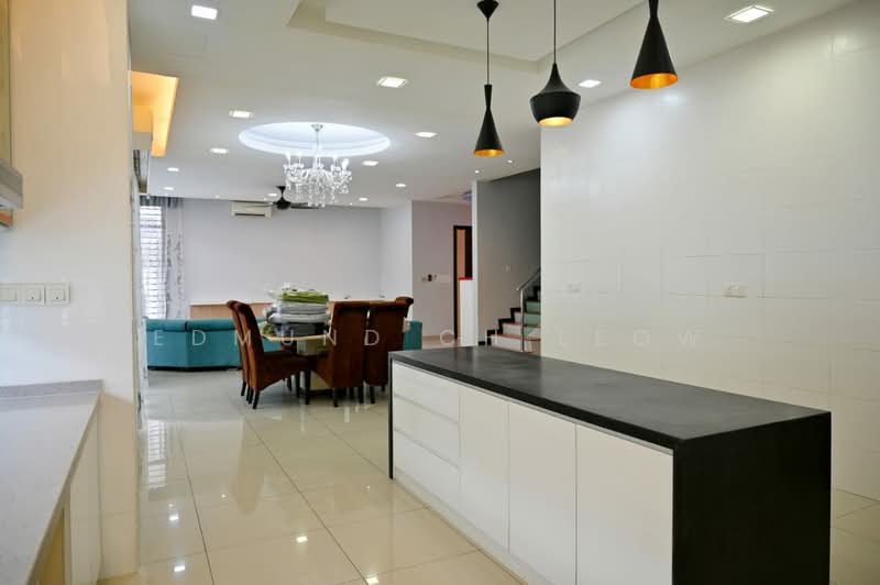 3-storey Terraced House for Rent in Rawang (Selangor) - Edmund CH Leow - Living Room - PropertyGuru.com.my