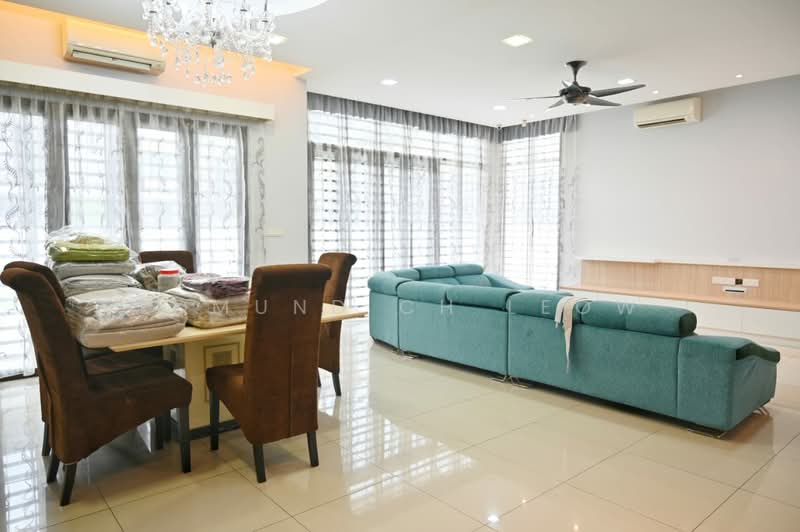 3-storey Terraced House for Rent in Rawang (Selangor) - Edmund CH Leow - Living Room - PropertyGuru.com.my