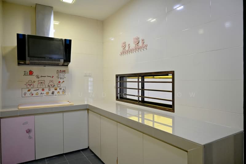 3-storey Terraced House for Rent in Rawang (Selangor) - Edmund CH Leow - Kitchen - PropertyGuru.com.my