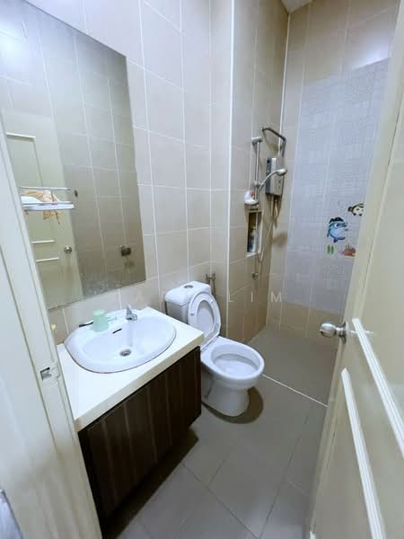 Cluster House for Sale in Taman Adda Heights (Tebrau) - Karl Lim - Bathroom - PropertyGuru.com.my
