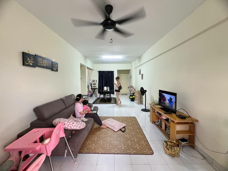 Kondominium untuk Dijual di Dwi Mahkota - Andrew Teo - Living Room - PropertyGuru.com.my