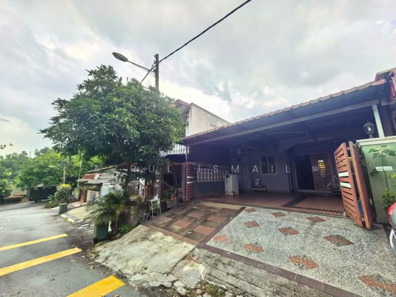 1-storey Terraced House for Sale in Cheras (Selangor) - Azrul Ismail - Exterior - PropertyGuru.com.my