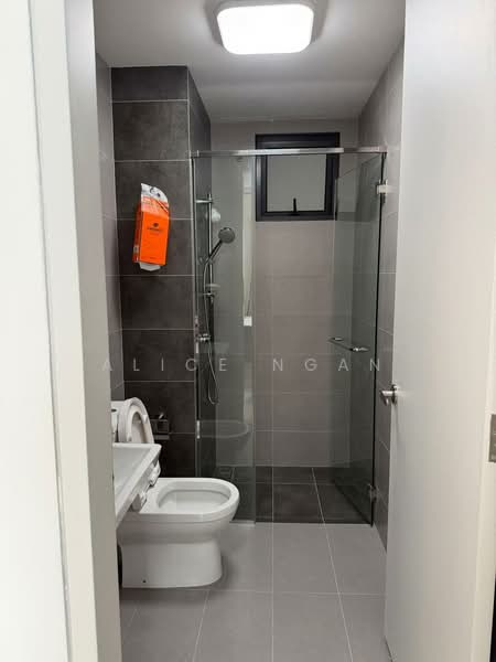 Servis Apartment untuk Dijual di Sunway Belfield - Alice Ngan - Bathroom - PropertyGuru.com.my