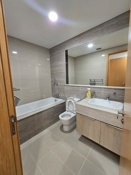 Servis Apartment untuk Disewa di Southern Marina Residences - SP Yap - Bathroom - PropertyGuru.com.my
