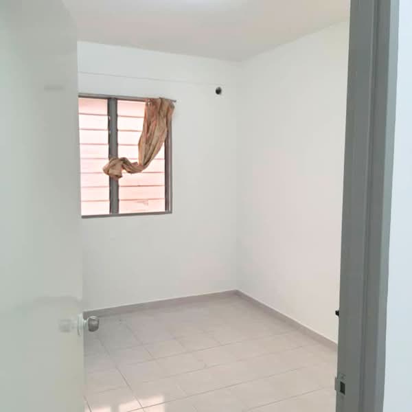 Flat for Sale at Taman Bayu Mutiara - Ann Khor - Interior - PropertyGuru.com.my