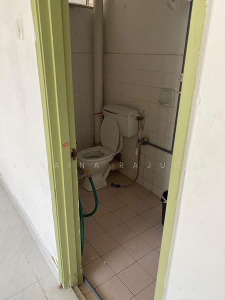 Apartment for Sale at Pangsapuri Opal - Zuraina Rajudin - Bathroom - PropertyGuru.com.my