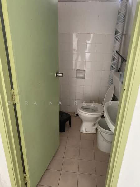 Apartment for Sale at Pangsapuri Opal - Zuraina Rajudin - Bathroom - PropertyGuru.com.my