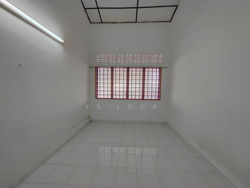 Rumah Teres 1-Tingkat untuk Disewa di Mantin (Negeri Sembilan) - YS Lock - Interior - PropertyGuru.com.my
