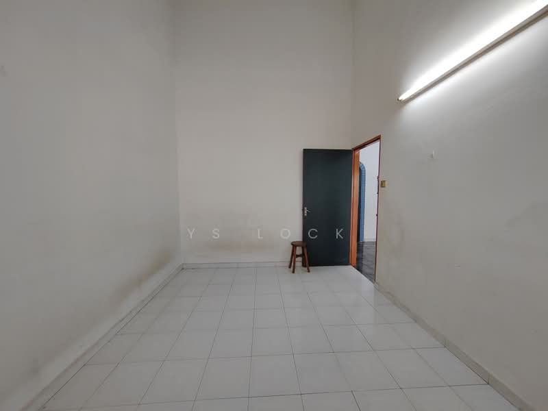 Rumah Teres 1-Tingkat untuk Disewa di Mantin (Negeri Sembilan) - YS Lock - Interior - PropertyGuru.com.my