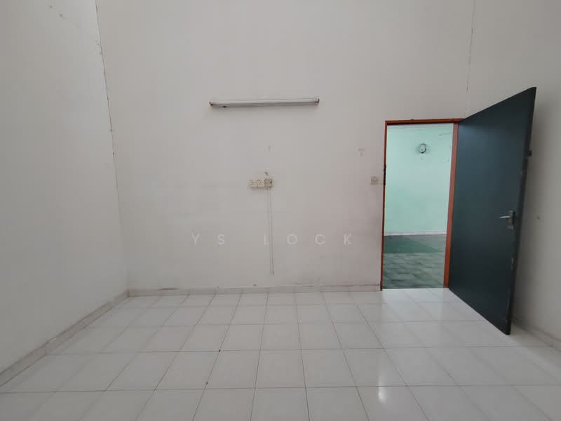 Rumah Teres 1-Tingkat untuk Disewa di Mantin (Negeri Sembilan) - YS Lock - Interior - PropertyGuru.com.my