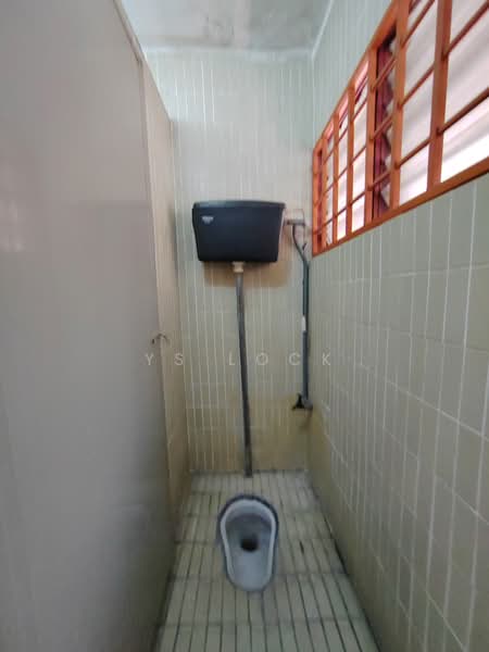 Rumah Teres 1-Tingkat untuk Disewa di Mantin (Negeri Sembilan) - YS Lock - Bathroom - PropertyGuru.com.my