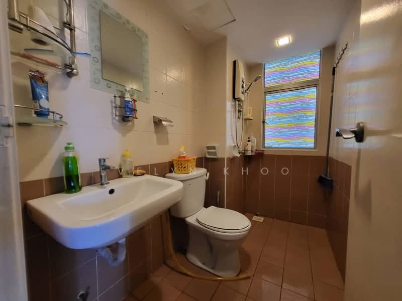 Kondominium untuk Dijual di Casa Prima Condominium - Evelyn Khoo - Bathroom - PropertyGuru.com.my