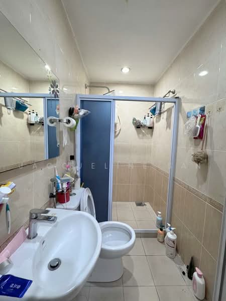 Rumah Teres 2 Tingkat untuk Dijual di Pandan Indah (Ampang) - Jacqueline San - Bathroom - PropertyGuru.com.my