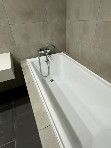 Kondominium untuk Disewa di Picasso Residence - Yan . - Bathroom - PropertyGuru.com.my