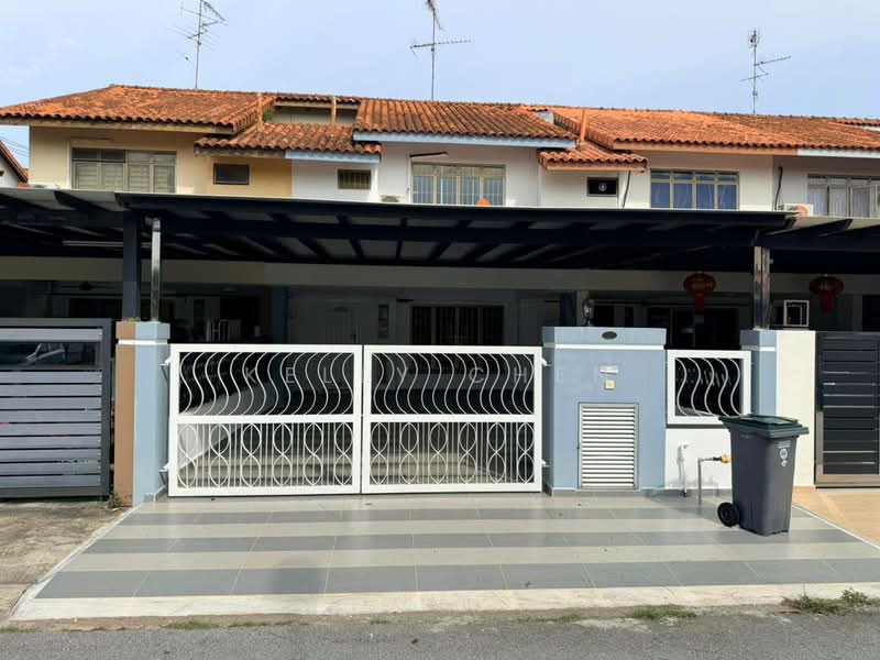 2-storey Terraced House for Sale in Bandar Dato Onn (Tebrau) - Kelly Chen - Exterior - PropertyGuru.com.my
