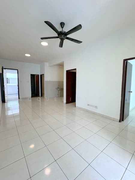 Servis Apartment untuk Dijual di Ascotte Boulevard - Jacqueline San - Living Room - PropertyGuru.com.my