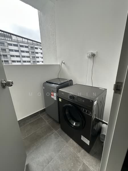 Kondominium untuk Disewa di Nestree Residence - Moon Chin - Balcony - PropertyGuru.com.my
