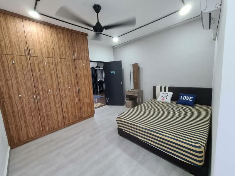 Service Residence for Sale at The Embassy (Bangunan Duta Impian) - Kelly Chen - Bedroom - PropertyGuru.com.my