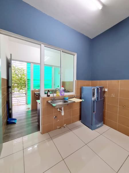 2-storey Terraced House for Sale in Taman Tiara East (Semenyih) - Jacqueline San - Kitchen - PropertyGuru.com.my