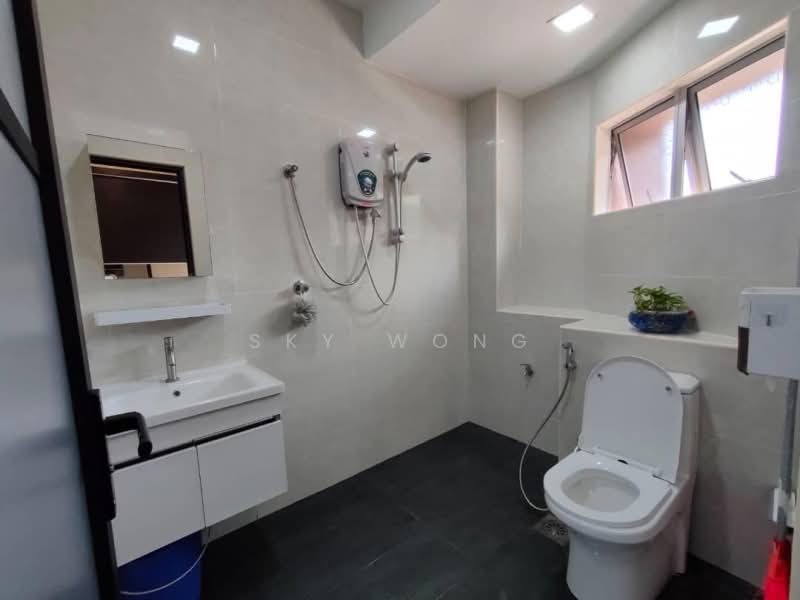 Rumah Teres 2 Tingkat untuk Dijual di SS14 (Subang Jaya) - Sky Wong - Bathroom - PropertyGuru.com.my