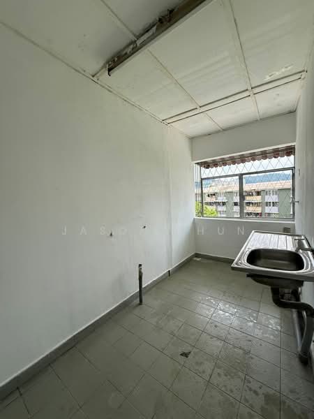 Flat for Sale at Flat Pandan Indah 3/3 - Jason Chun - Interior - PropertyGuru.com.my
