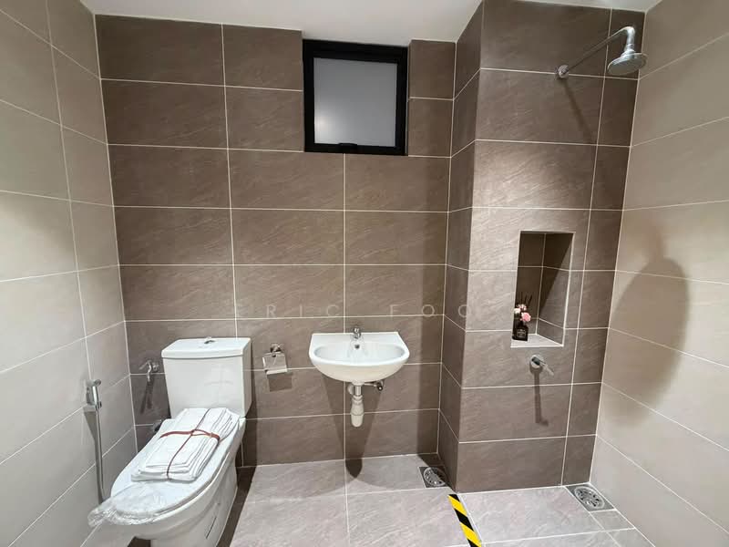 Service Residence for Sale at Bodaiju Residences - Eric Foo - Bathroom - PropertyGuru.com.my