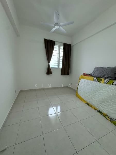 Condominium for Rent at IDEAL RESIDENCY - Kim Tan - Bedroom - PropertyGuru.com.my