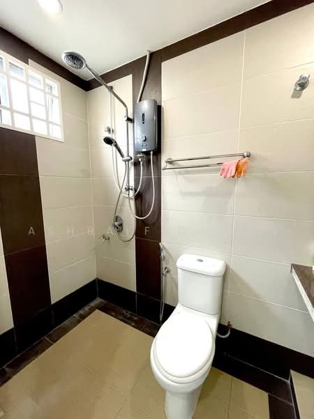 Semi-Detached House for Sale in Bandar Teknologi Kajang (Kajang) - Ashraff Daniel - Bathroom - PropertyGuru.com.my