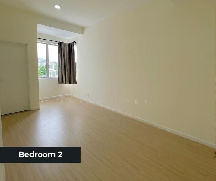 2-storey Terraced House for Sale in Taman Kundang Botanik (Tanjong Sepat) - Kevin Loke - Bedroom - PropertyGuru.com.my