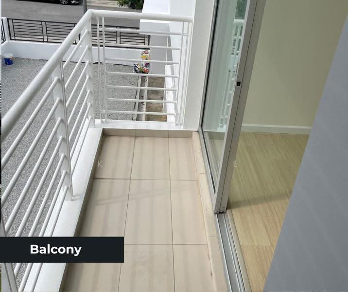 2-storey Terraced House for Sale in Taman Kundang Botanik (Tanjong Sepat) - Kevin Loke - Balcony - PropertyGuru.com.my