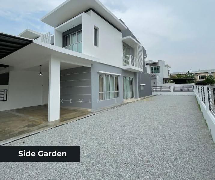 2-storey Terraced House for Sale in Taman Kundang Botanik (Tanjong Sepat) - Kevin Loke - Exterior - PropertyGuru.com.my