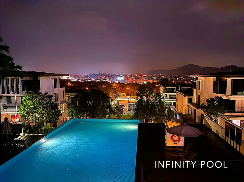Rumah Teres 3.5 Tingkat untuk Dijual di Duta Villa (Setia Alam) - Elwin Chok - Exterior - PropertyGuru.com.my