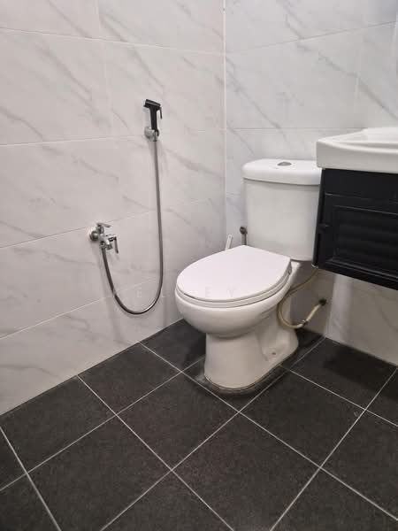 2.5-storey Terraced House for Sale in Sunway SPK Damansara (Batu) - KELLEY . - Bathroom - PropertyGuru.com.my