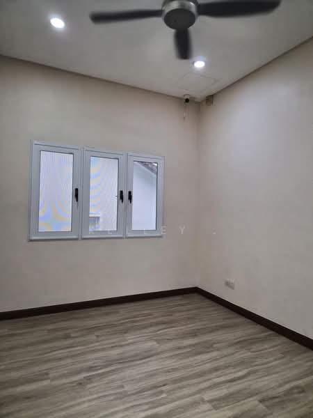 2.5-storey Terraced House for Sale in Sunway SPK Damansara (Batu) - KELLEY . - Interior - PropertyGuru.com.my