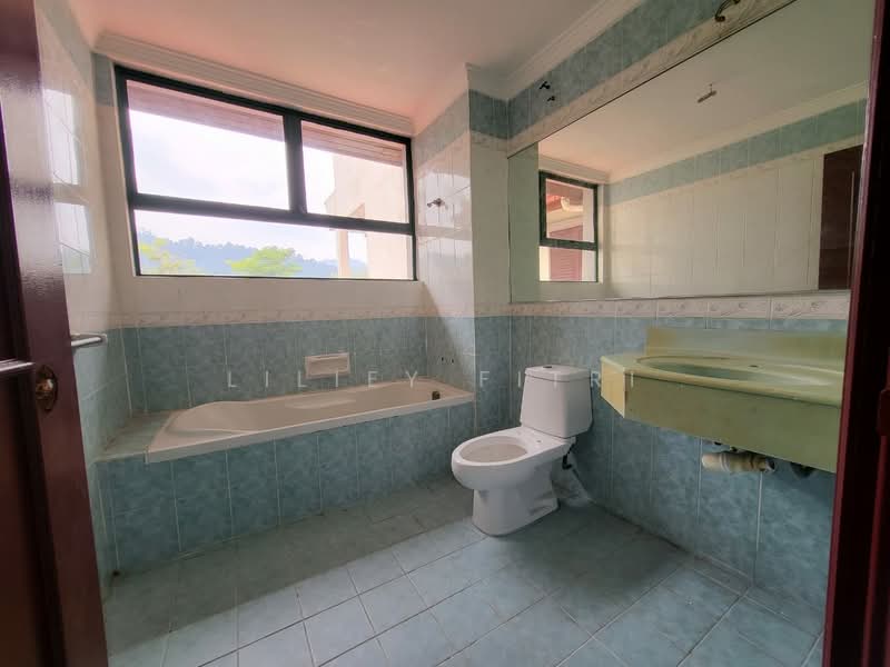 Rumah Berkembar untuk Dijual di Templer Bestari (Rawang) - Liliey Fitri - Bathroom - PropertyGuru.com.my