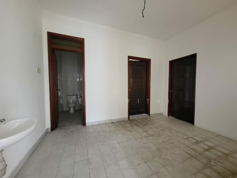 Rumah Berkembar untuk Dijual di Templer Bestari (Rawang) - Liliey Fitri - Bathroom - PropertyGuru.com.my