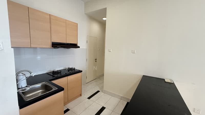 Service Residence for Rent at Skypod Residence - Darren Leong - Kitchen - PropertyGuru.com.my