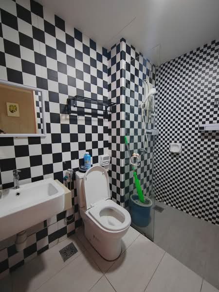 Service Residence for Rent at Gravit8, Klang - Ally Lee - Bathroom - PropertyGuru.com.my