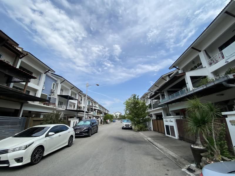2.5-storey Terraced House for Sale in Taman Meranti Jaya (Puchong) - Sky Wong - Exterior - PropertyGuru.com.my