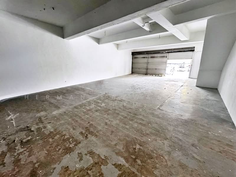 Shop / Office for Rent in Hulu Langat (Selangor) - Herman Sazwan Nor Rahim - Interior - PropertyGuru.com.my