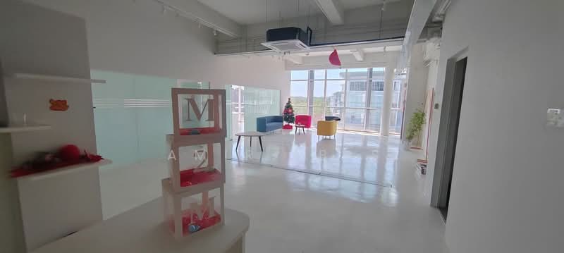 Kilang untuk Dijual di Shah Alam (Selangor) - Amir Abas - Living Room - PropertyGuru.com.my
