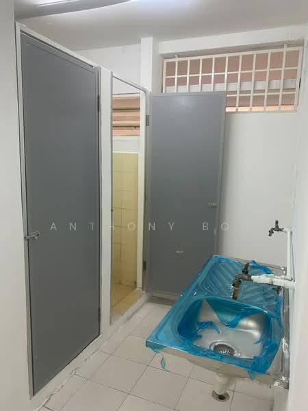Rumah Flat untuk Dijual di Green Garden - Anthony Boo - Bathroom - PropertyGuru.com.my