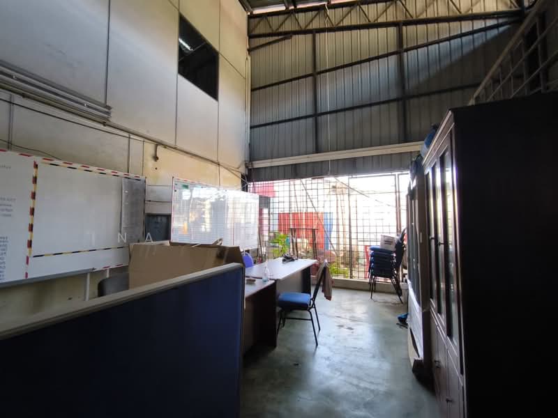 Warehouse for Rent in Kota Bharu (Kelantan) - Nabila Nazori - Interior - PropertyGuru.com.my