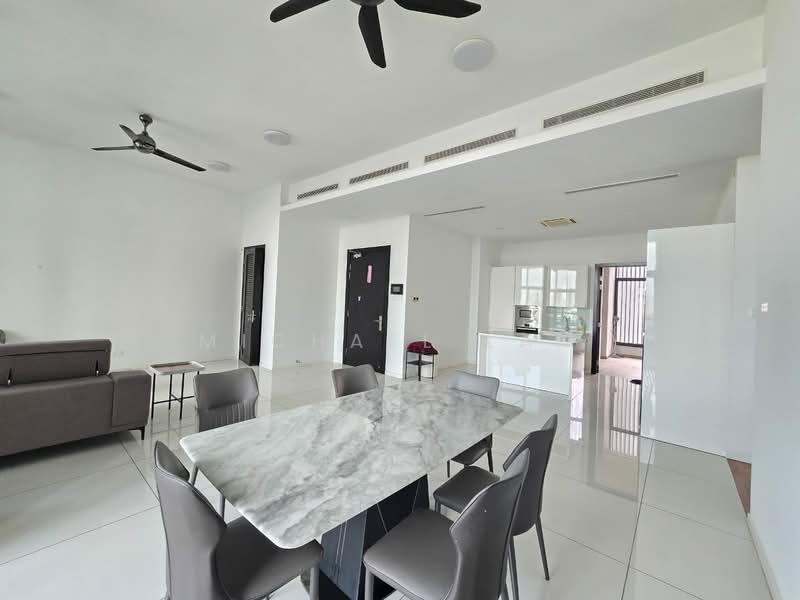 Kondominium untuk Disewa di Tropicana Grande - Michael Lam - Living Room - PropertyGuru.com.my