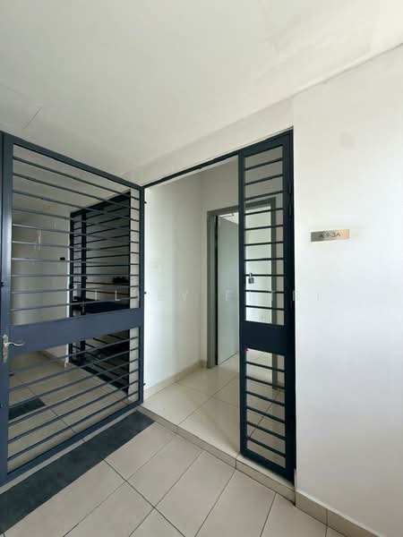 Kondominium untuk Dijual di Legend Heights - Liliey Fitri - Entrance - PropertyGuru.com.my