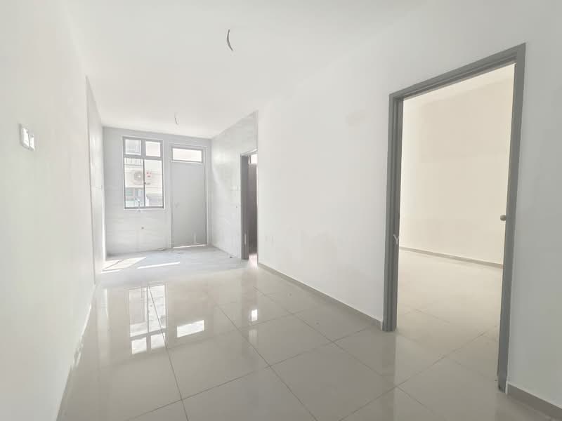 2-storey Terraced House for Sale in Taman Bestari Indah (Ulu Tiram) - Kelvin Koay - Interior - PropertyGuru.com.my