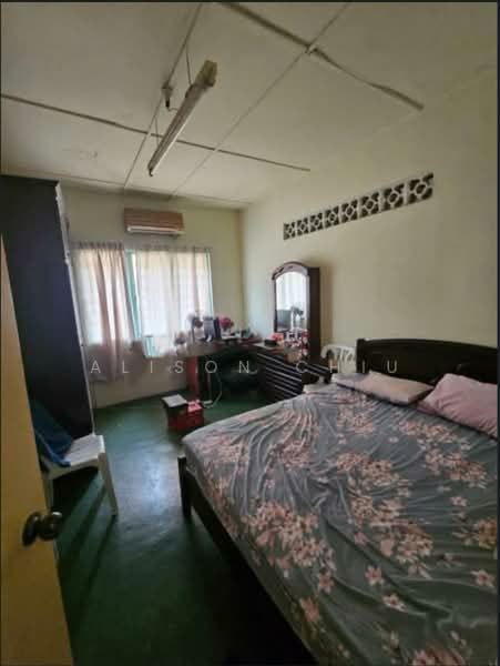 Rumah Teres 1 Tingkat untuk Dijual di Desa Jaya Kepong (Kepong) - Alison Chiu - Bedroom - PropertyGuru.com.my