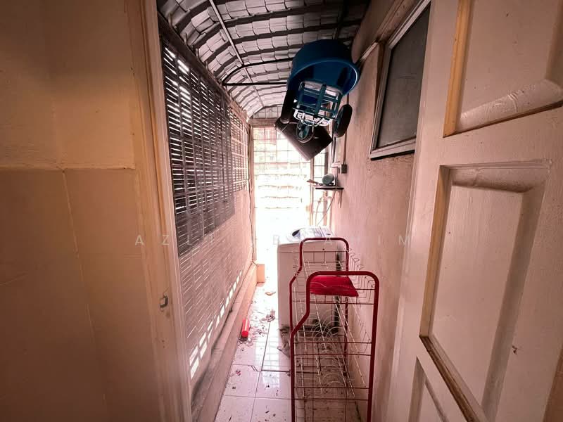 Apartment for Sale at Sri Kayangan (Casa Desira) - Azli Ibrahim - Corridor - PropertyGuru.com.my